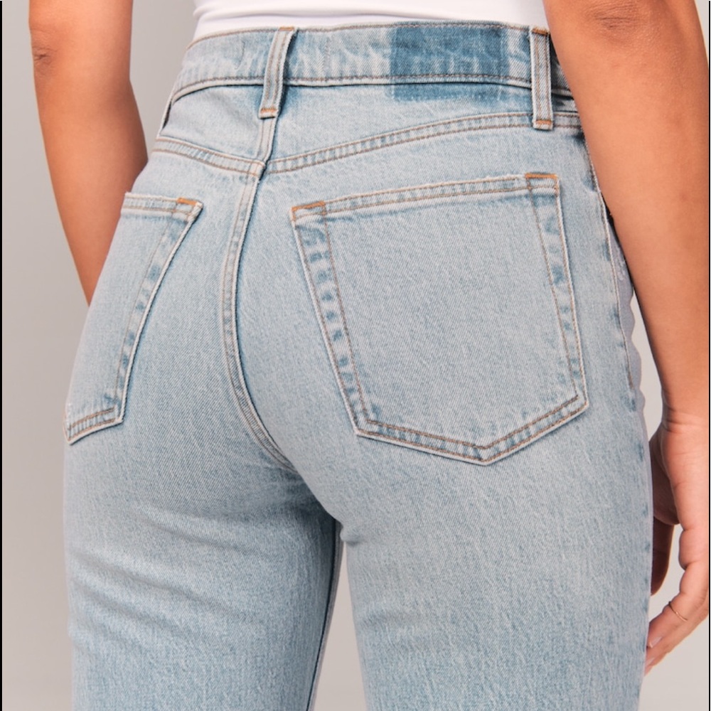 Abercrombie & Fitch High Rise Jeans - Picture 4 of 8